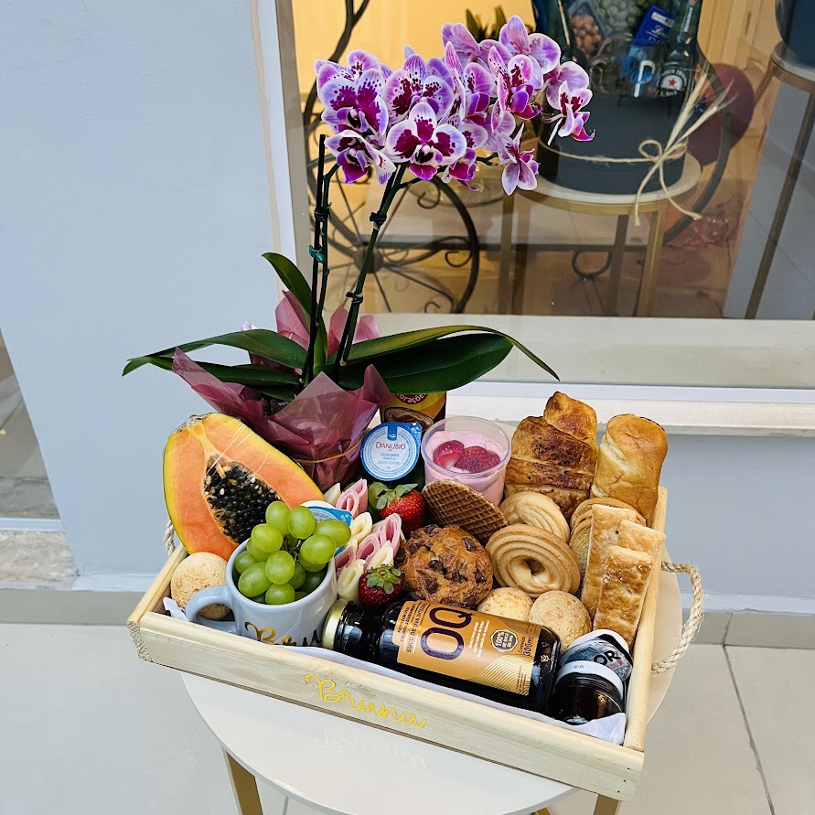 Com Orquídea